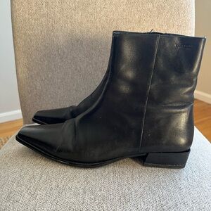 Vagabond Black Leather Footwear